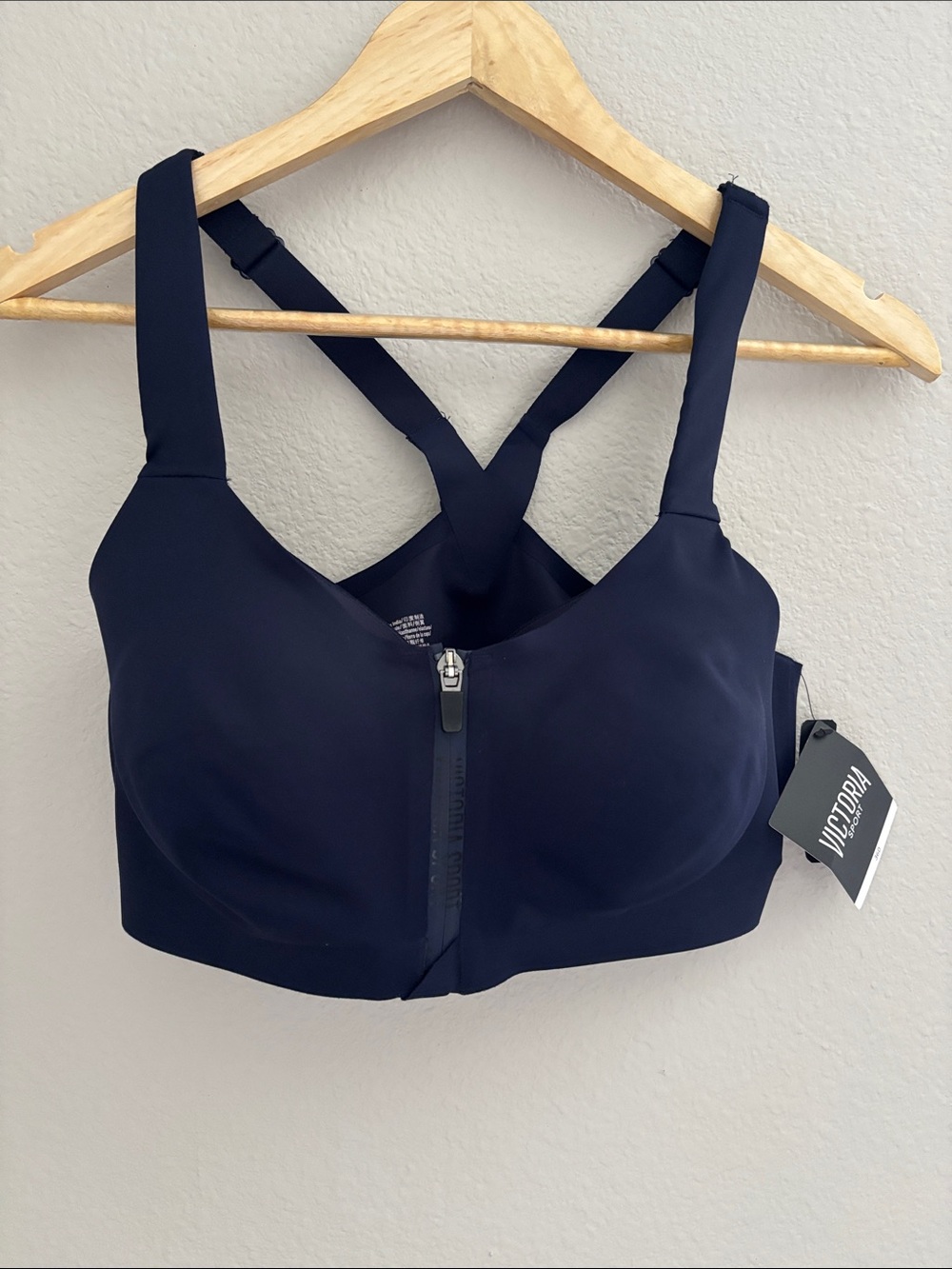 NWT Victoria's Secret Incredible Knockout Ultra Max Sport Bra Front-Zip Navy 36D